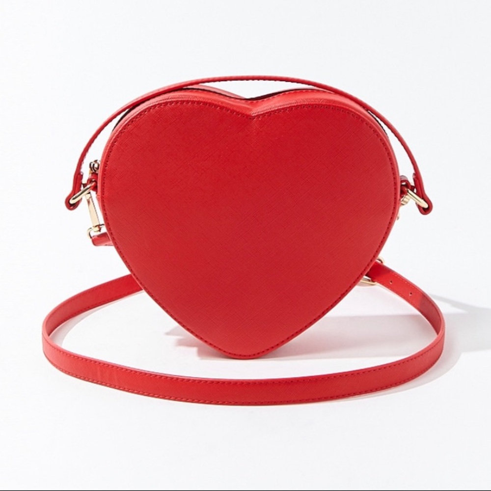 Red Heart Bag